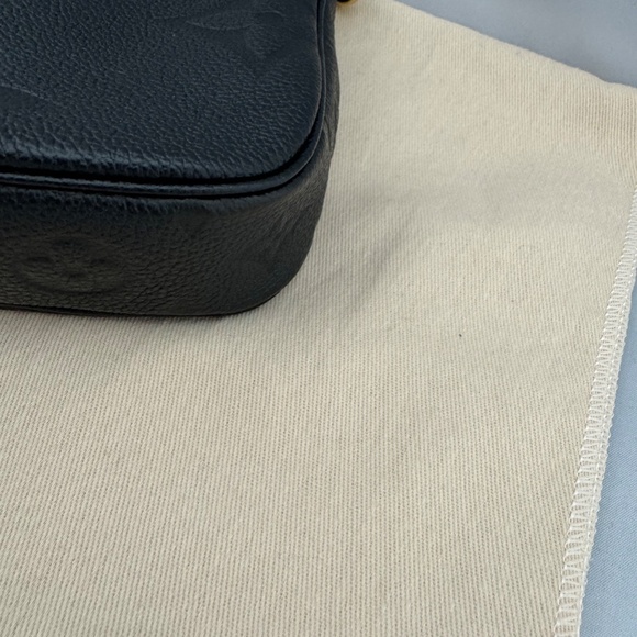 LOUIS VUITTON Empreinte Monogram Giant Multi Pochette Accessories Large … - Picture 7 of 10